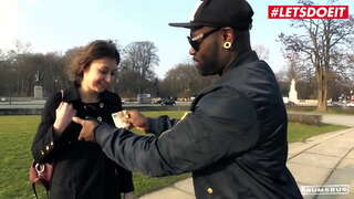 BUMS FIARA fitateram-bahoaka - #Meggie Marika - Sexy Boriky Brunette Hardcore Drilled Amin'ny Fiara fitateram-bahoaka Amin'ny Mainty Lehibe Akoho