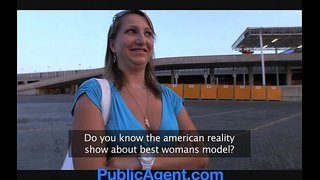 PublicAgent انها تعتقد انها هي النموذج ؟ 