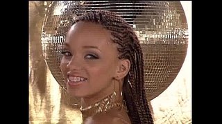 Gia LaShay mutogatja a dinnye