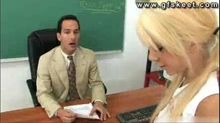 Pangalan ng batang babae na ito!