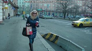 ���ျင်းကြီရဲ့ပြီးပြည့်စုံသော tits ထိတိမ္