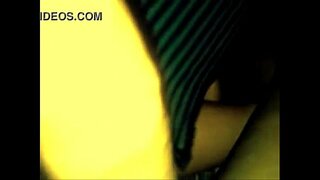 Indonezian të Nxehtë Mami anal të bëni seks me një mikun e burrit tim