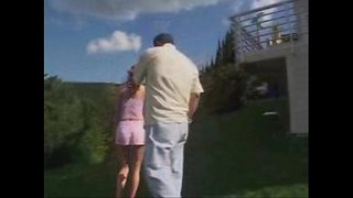 ���ุกซนน้อยผมสีน้ำตาล