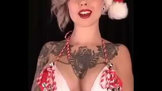 Chrismas ಸ್ತನಗಳನ್ನು ಹಾಡು