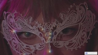 Experimental muher baha su nobo lines amigu na un lugá di biba personal