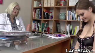 Busty GILF dominates เป็นร้อยที่รัก