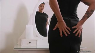 Barna Milf meghívott nagy mellű, szőke, dögös Milf a Valentin-Nap haza, hogy aztán anális baszik rá, vastag szíjat a kakas