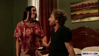 האָרני ברונעט רחל סטאַר סאַקס שווער רוט אין 69 שטעלע איידער געץ ספּרייד מיט קום